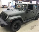 Jeep Wrangler Unlimited folierad i 3M 1080 Matt militärgrön