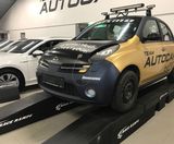 Rallybil till Team Autocar folierad i guld och mattblå folie